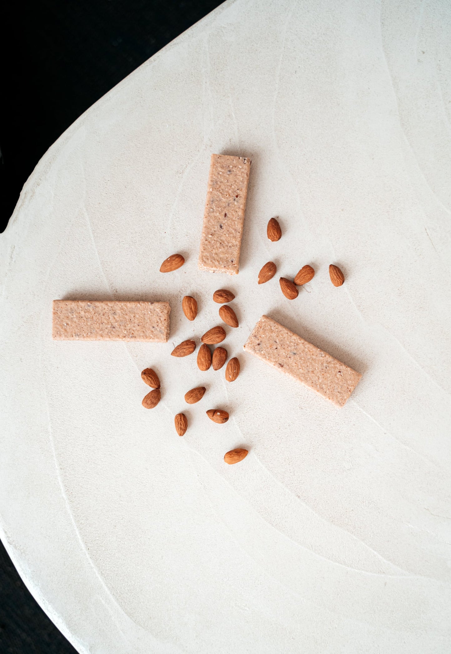 OKONO KETO BAR ALMOND LEMON